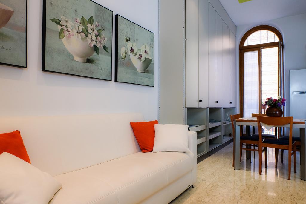 Apartament Deluxe Quattro Spade Верона Екстер'єр фото