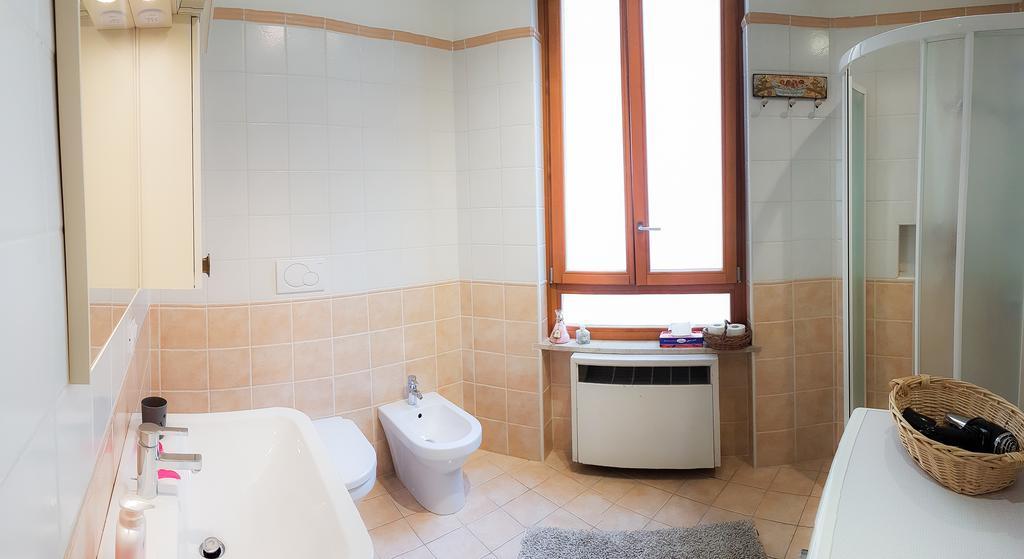 Apartament Deluxe Quattro Spade Верона Екстер'єр фото